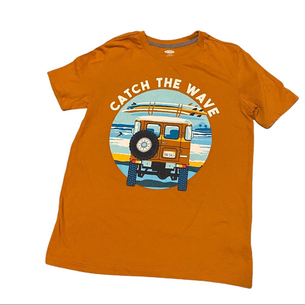 Catch the Wave gender neutral kids Old Navy Tee size 10/12